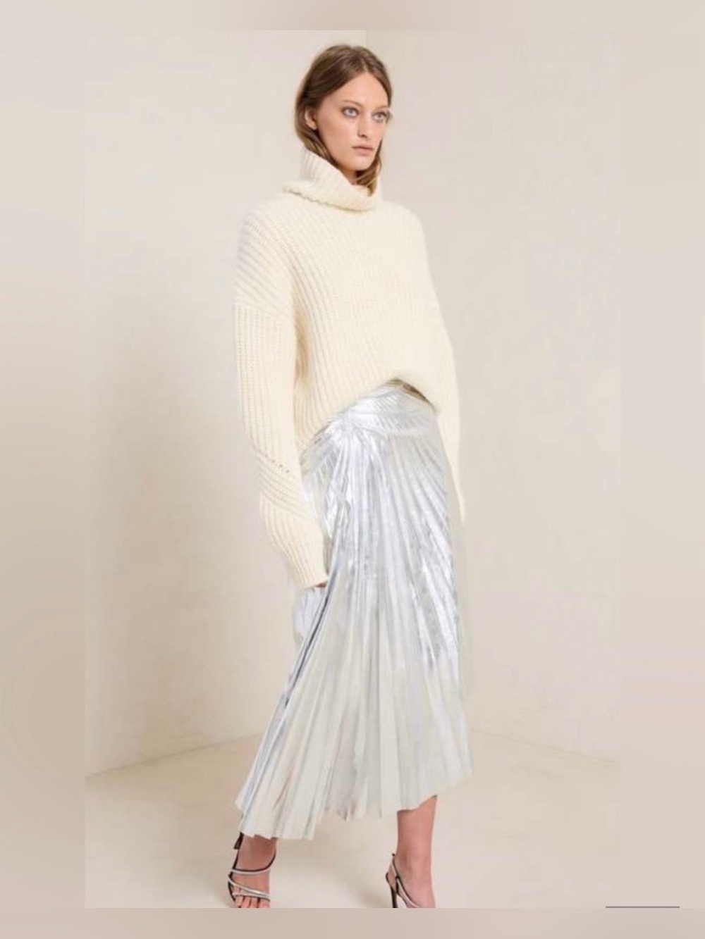 NWT A.L.C. Tori Silver Metallic Pleated Vegan Leather Midi Skirt Size 4 - Picture 3 of 6